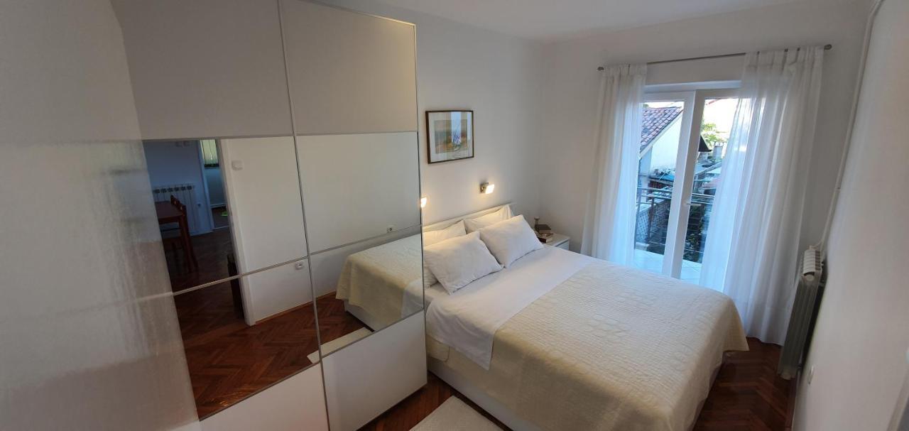 Apartman Klara โรวีน ภายนอก รูปภาพ